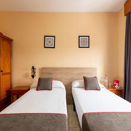 Oyo Hostal El Paisano Утрера Экстерьер фото