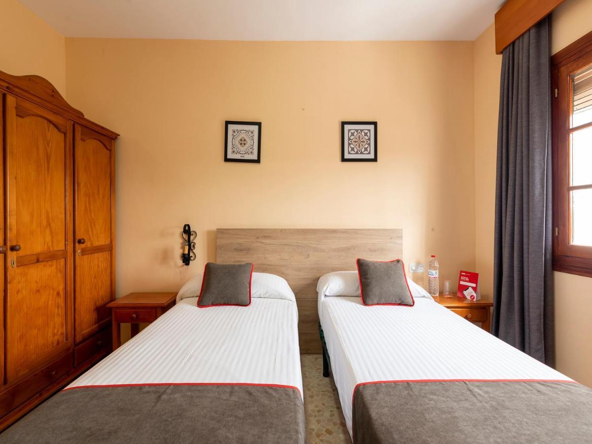 Oyo Hostal El Paisano Утрера Экстерьер фото