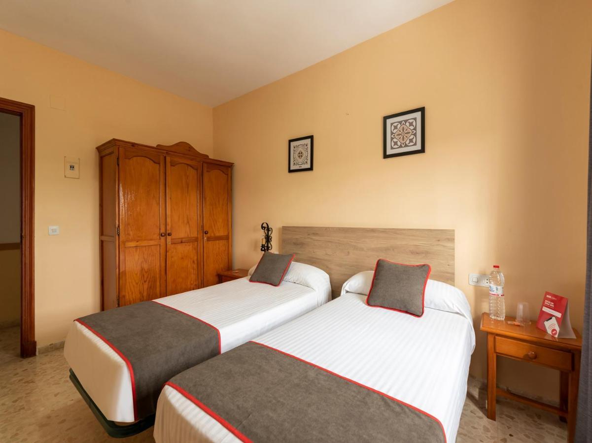 Oyo Hostal El Paisano Утрера Экстерьер фото