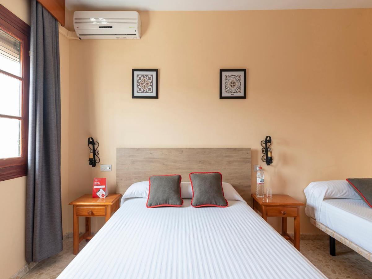 Oyo Hostal El Paisano Утрера Экстерьер фото